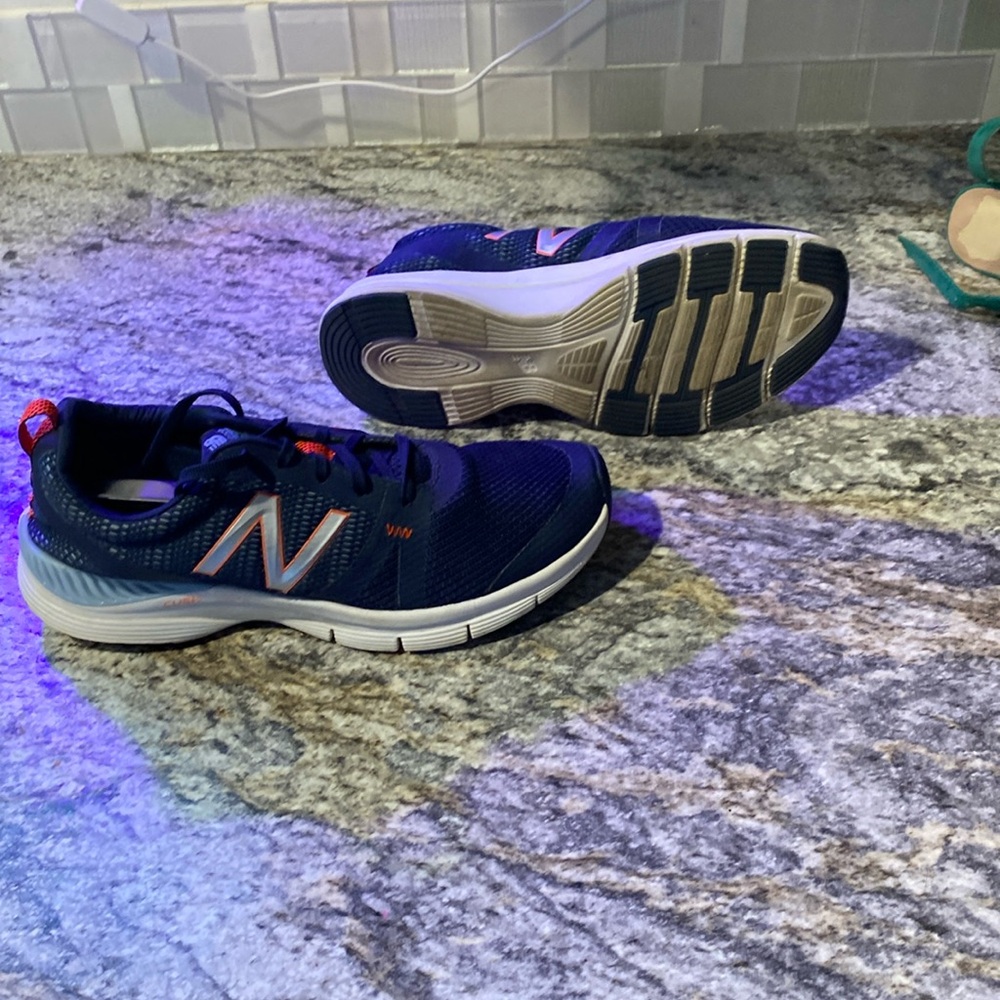 Size 8.5715 new balance